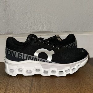 Men’s On CloudMonster 2
